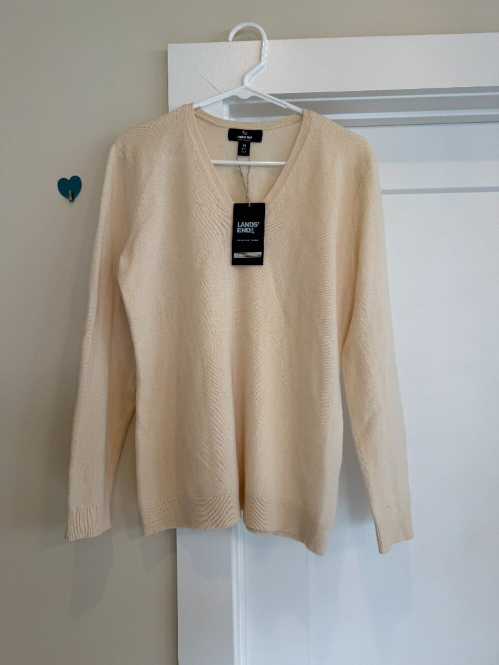 Lands' End Women's Cream V-Neck Sweater